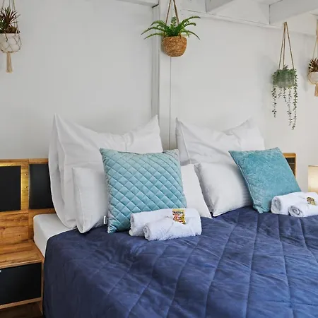 Apart21 - Blue - Maisonette - Netflix - Parking - Near Audi *