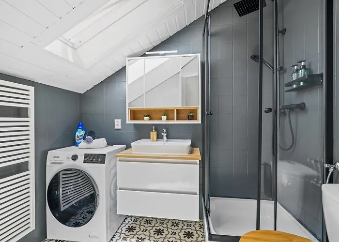 Cruwzo I Maisonette - Netflix - Parking - Near Audi * Ingolstadt